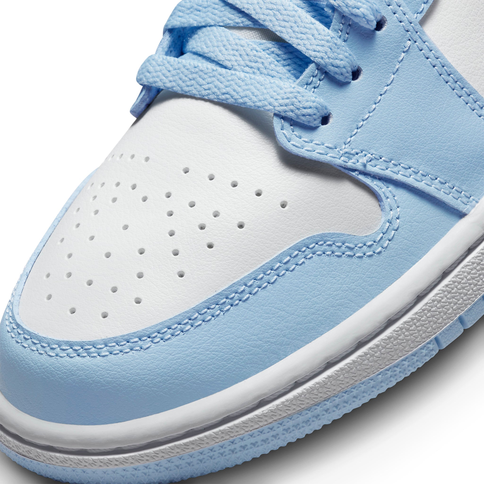 Nike Air Jordan 1 Low "Aluminum" Ice Blue 